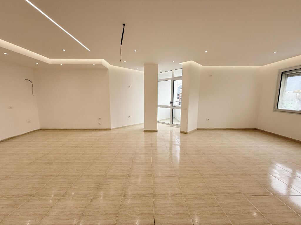 Office space for rent on Elbasan street, American Embassy