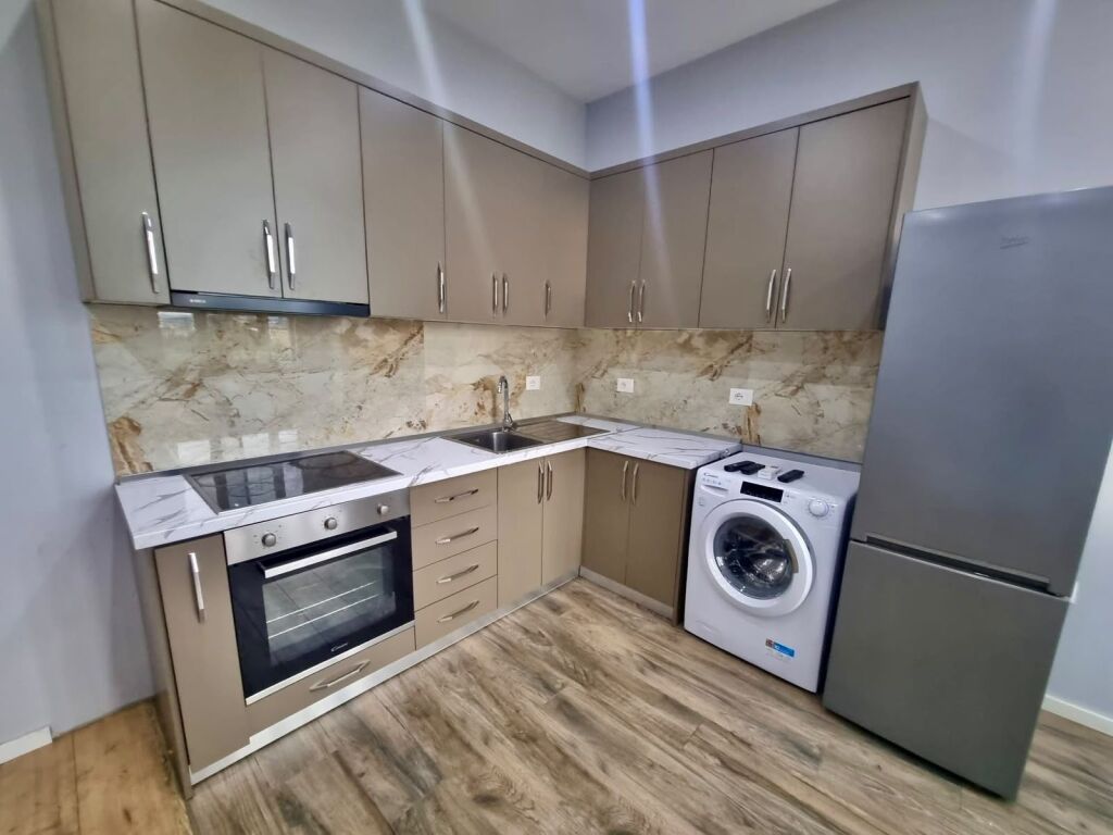 Apartament 1+1 per qera Bulevardi i ri !