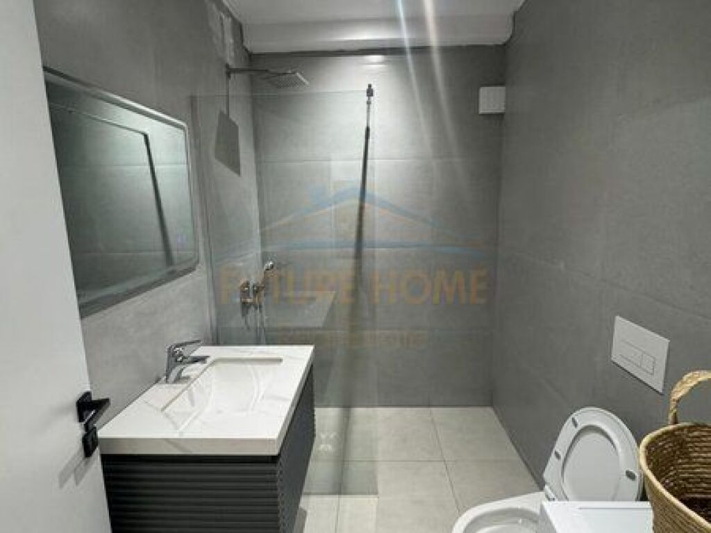 Shitet, Apartament 2+1, Misto Mame