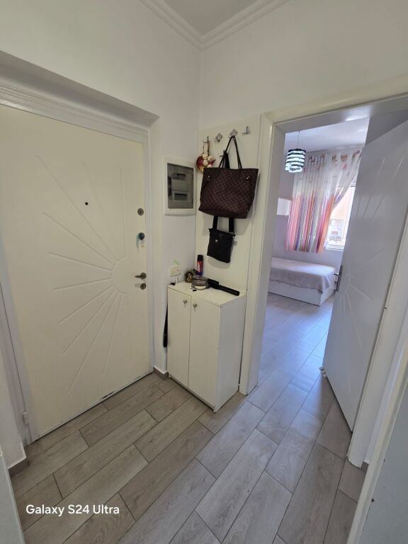 2+1,75 m2,floor 4 existing,21 December,160,000 leke