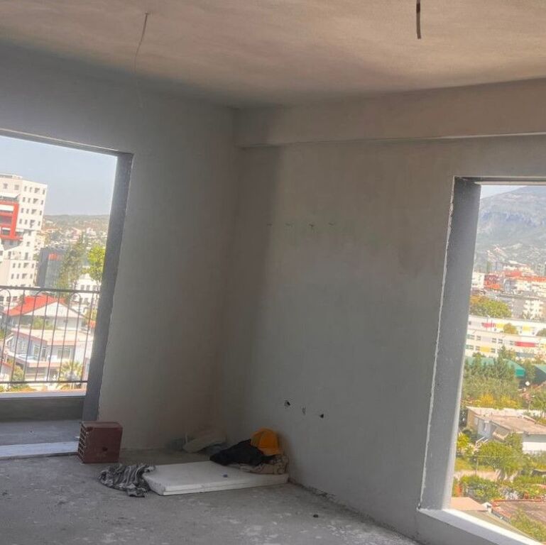 🏡 SHITET | APARTAMENT 2+1+2 – PRANË RRETHIT TË KLANIT