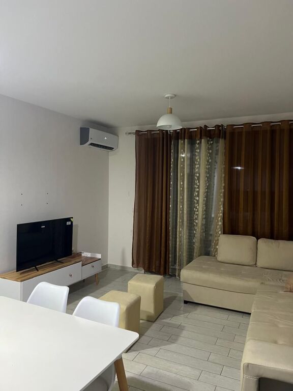 apartament me qira tek Fiore Di Bosko