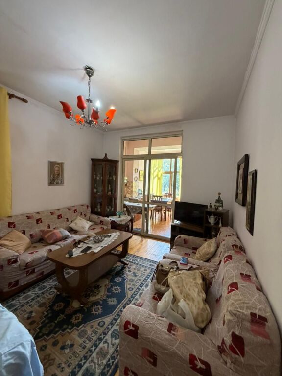 Jepet me qira apartament 2+1