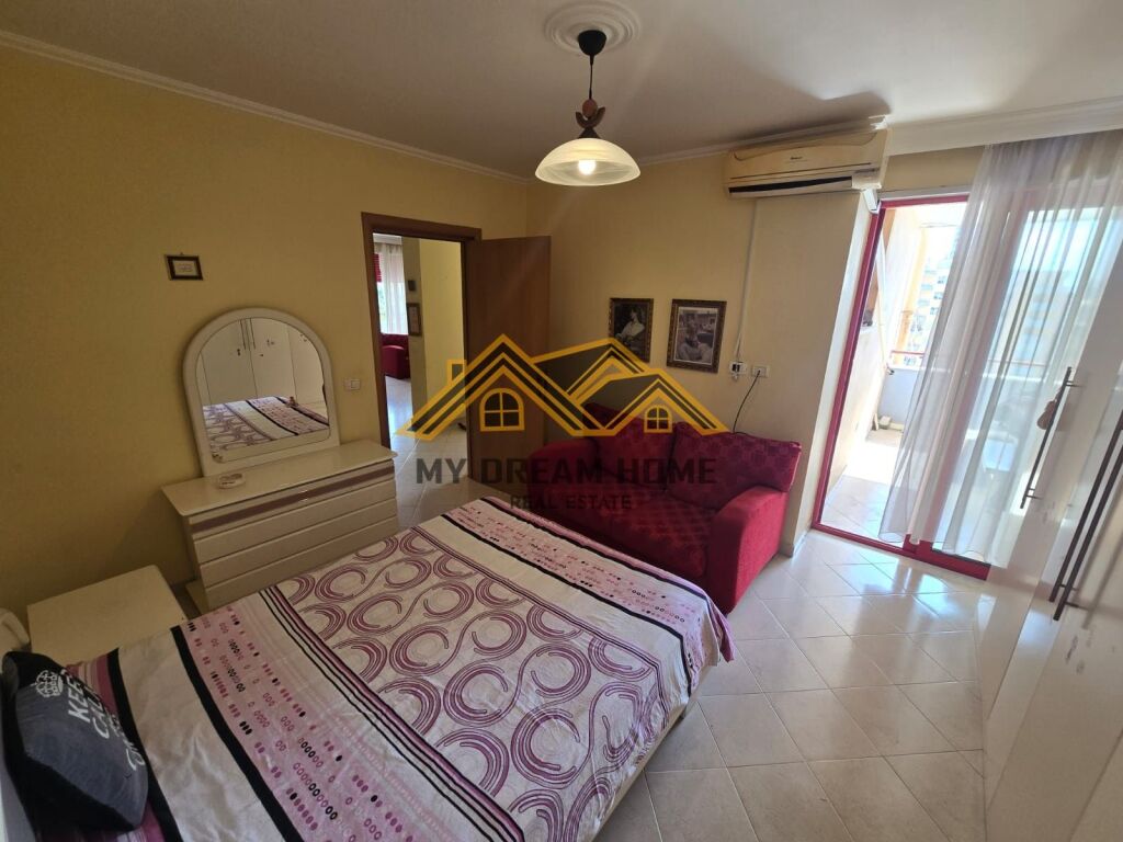 Shitet Apartament 2+1+2+3 Ballkone me Pamje Deti ne Vollga