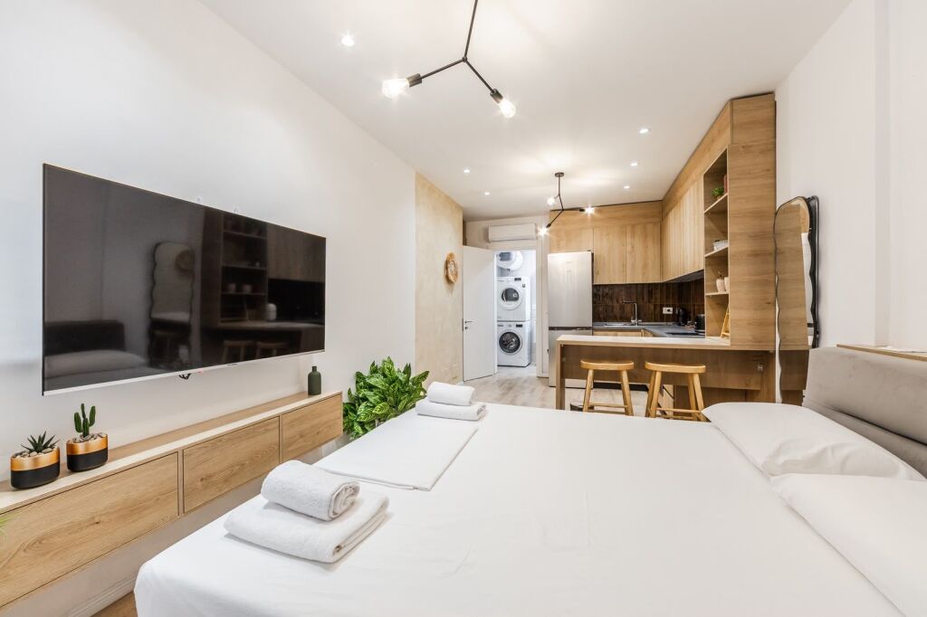 🌊 STUDIO APARTMENT FOR SALE – DHËRMI