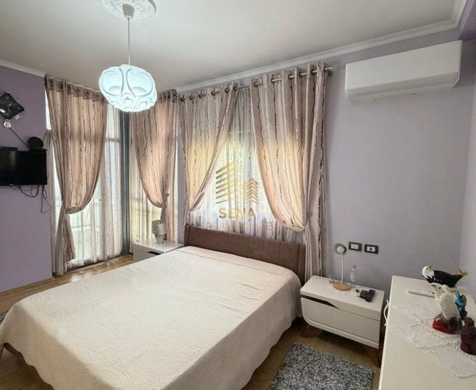 Affitto, Appartamento 3+1+blk, Astir-vicino Vila L, 60.000 Leke/mese