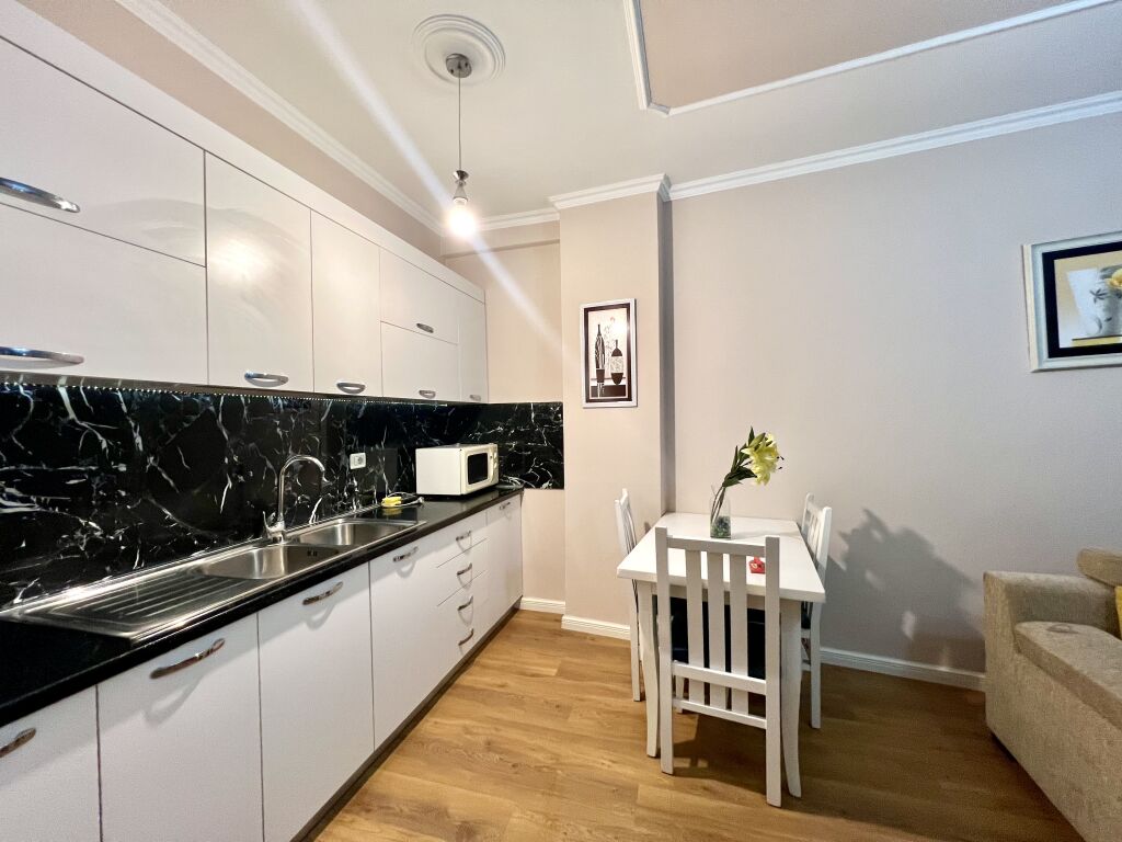 For rent 1+1 at 4 Deshmoret 600 thousand