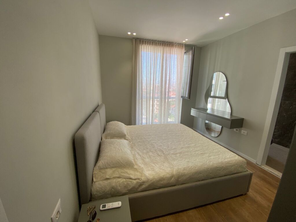 Apartament 2+1+2 tualete + Ballkon+ Post Parkingu,te perfshire, me qira.