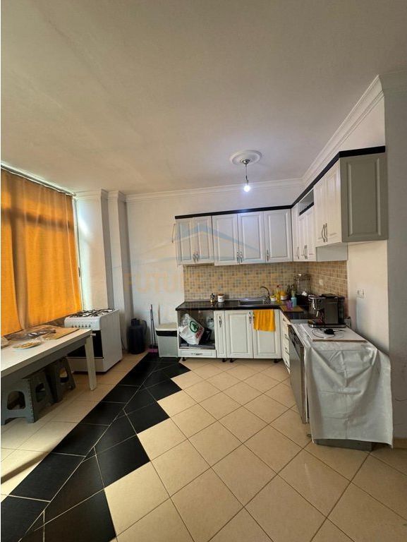Shitet, Apartament 2+1, Rruga Muhamed Deliu , Fresk, Tiranë