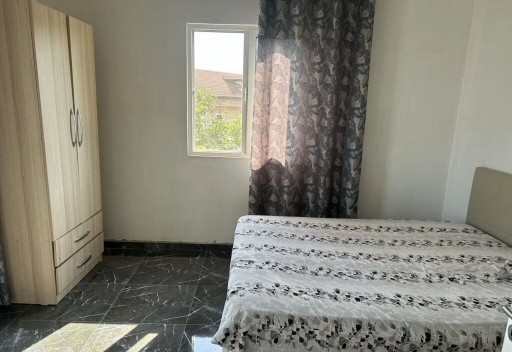 Qera | Shtëpi private 2 + 1| Rruga Neço Muka | 400 €/muaj