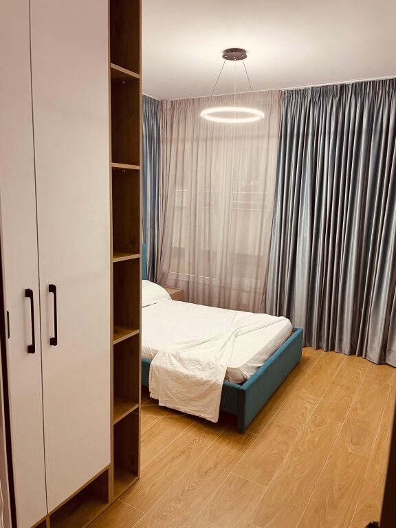 Apartament 2+1 me qera tek Restorant Fresku