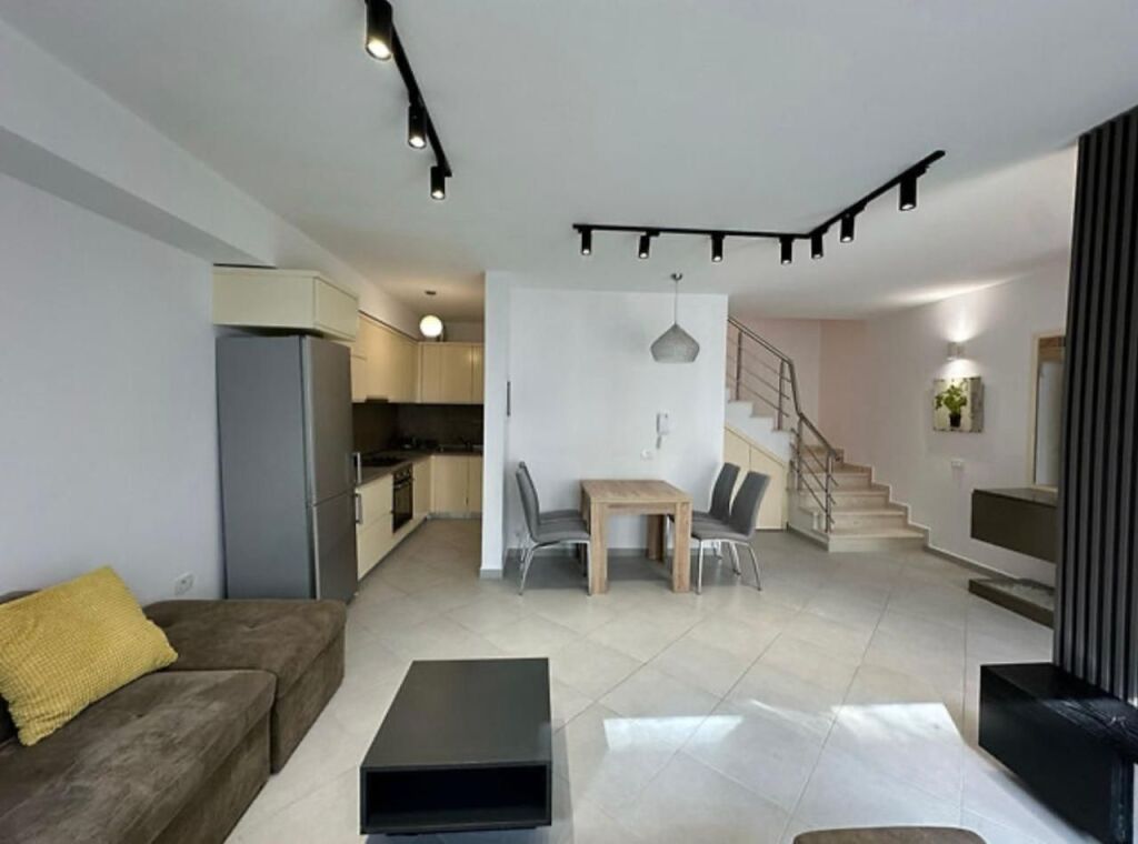 Appartamento Duplex 2+1 in affitto presso Rsd. Kodra e Diellit 2.