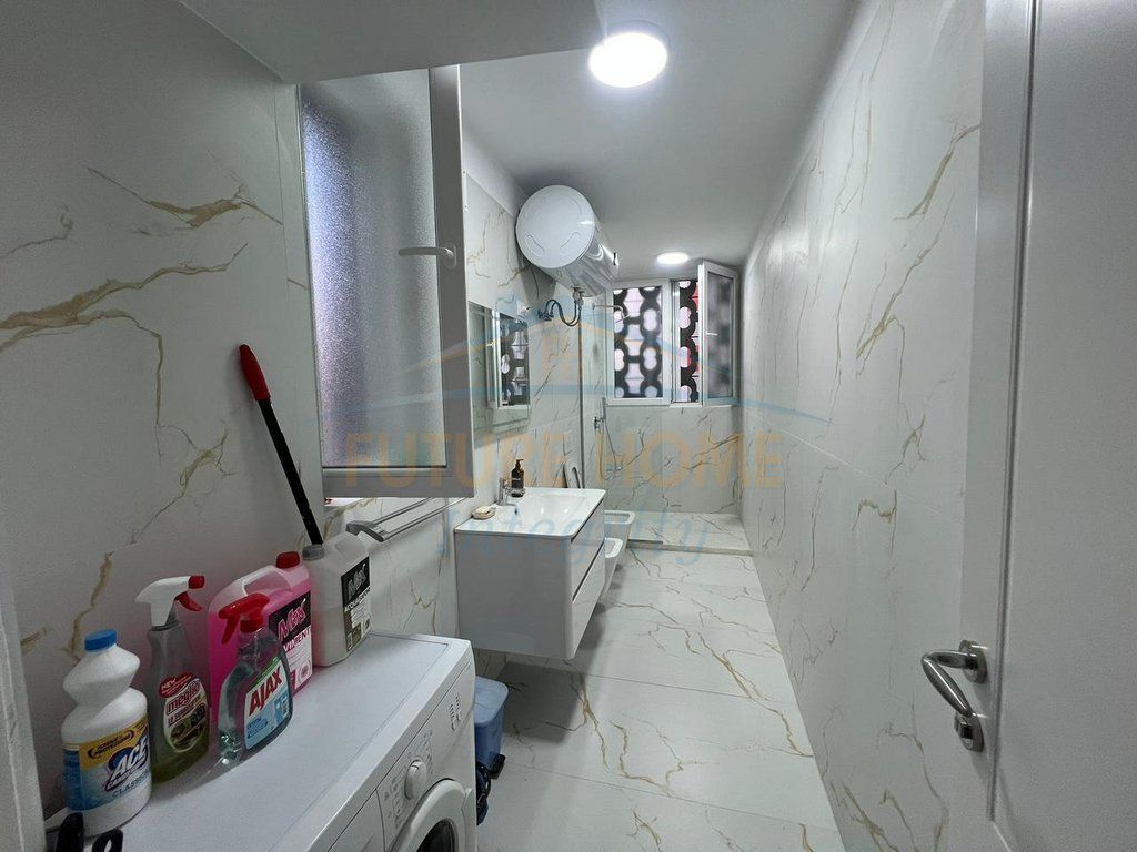Qera, Apartament 2+1, Pazari i Ri, Tiranë.