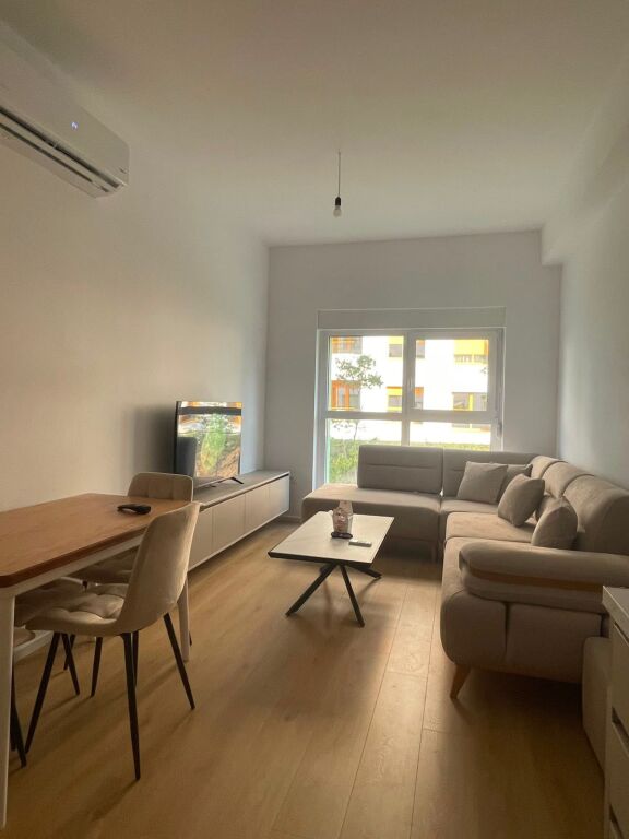 🏡 JEPET ME QIRA 2+1 – KOMPLEKSI KADIU