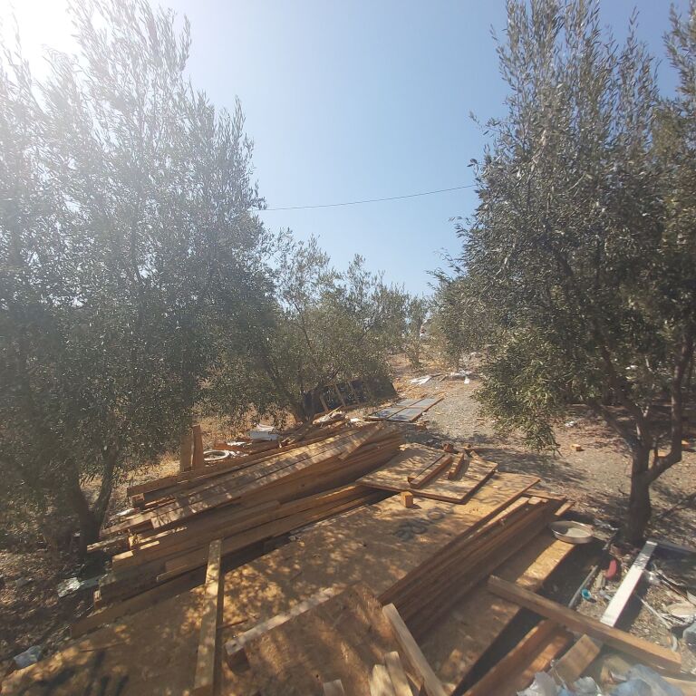 CASA PRIVATA 1 PIANO 1+1 IN AFFITTO  1000 M2 TERRENO - KOMBINAT, TIRANA