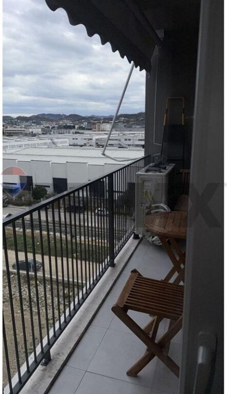 Shitet apartament 2+1 te Univers City, Tiranë