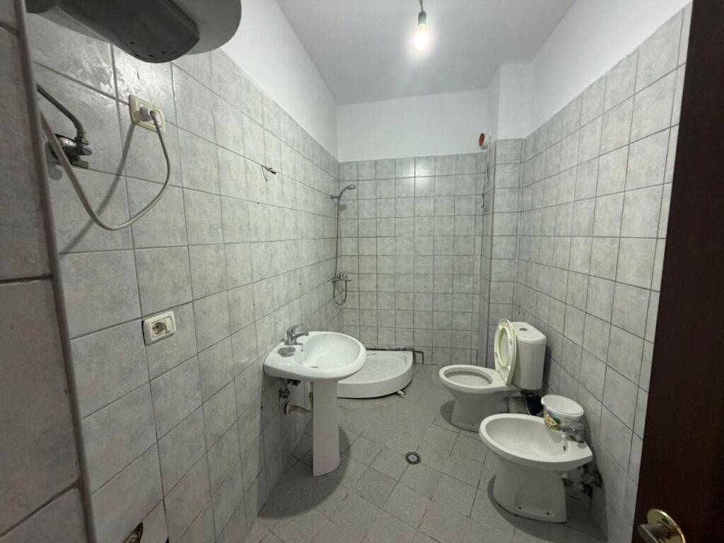APARTAMENT 3+1+2 PËR SHITJE – Ne Fresk