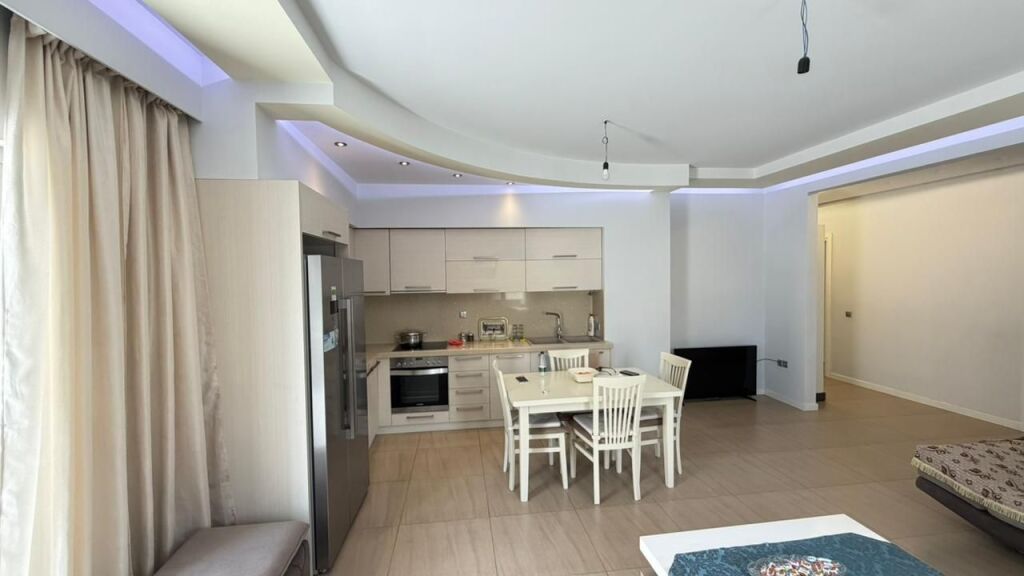 🏡 SHITET APARTAMENT 2+1+2  FRESKU( 530581012-36)