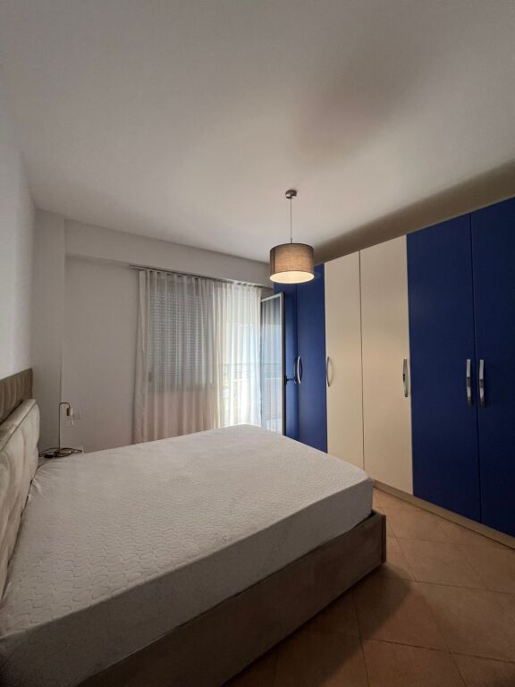 Apartment 2+1+2 with veranda for rent -Rruga e Dibres, Kompleksi Halili
