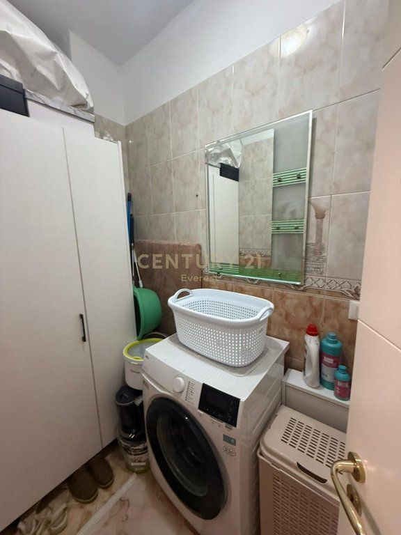 BLV. ZOGU I PARE, SHESIM APARTAMENT 2+1+2 390,000 € 37,000,000 Lekë