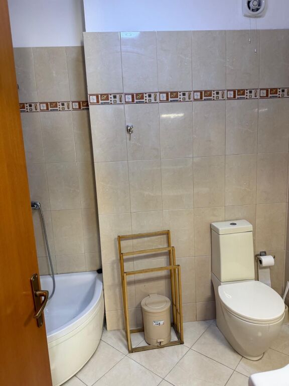 Qera | Penthouse 3 + 1+Bllk | Astir | 950 €/muaj