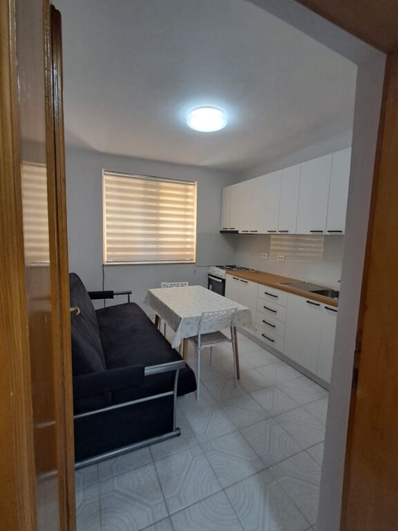 APARTMENT 1+1, WILSON SQUARE