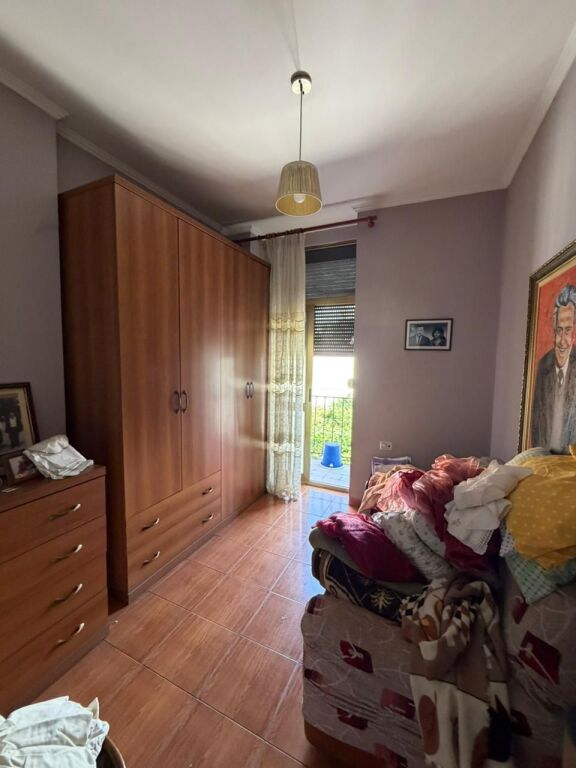 Jepet me qira apartament 2+1