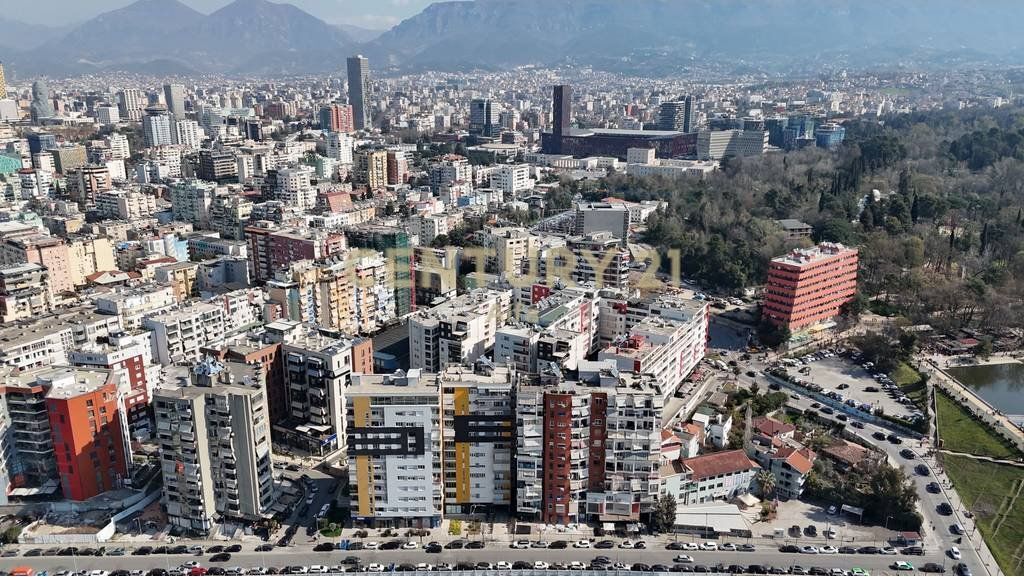 Appartamento 3+1+2 in vendita in Via dei Kosovari.