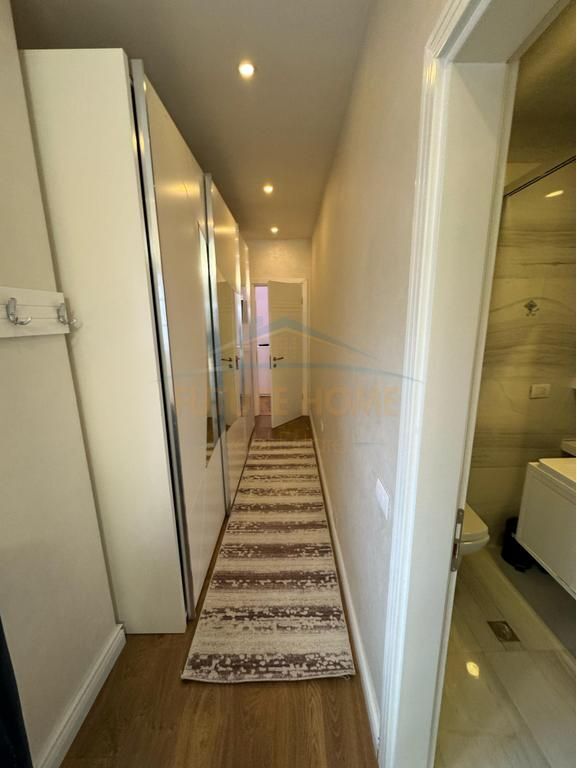 Qera, Apartament 3+1+ Papafingo + Dy Poste Parkimi, Fresku, Tirane.
