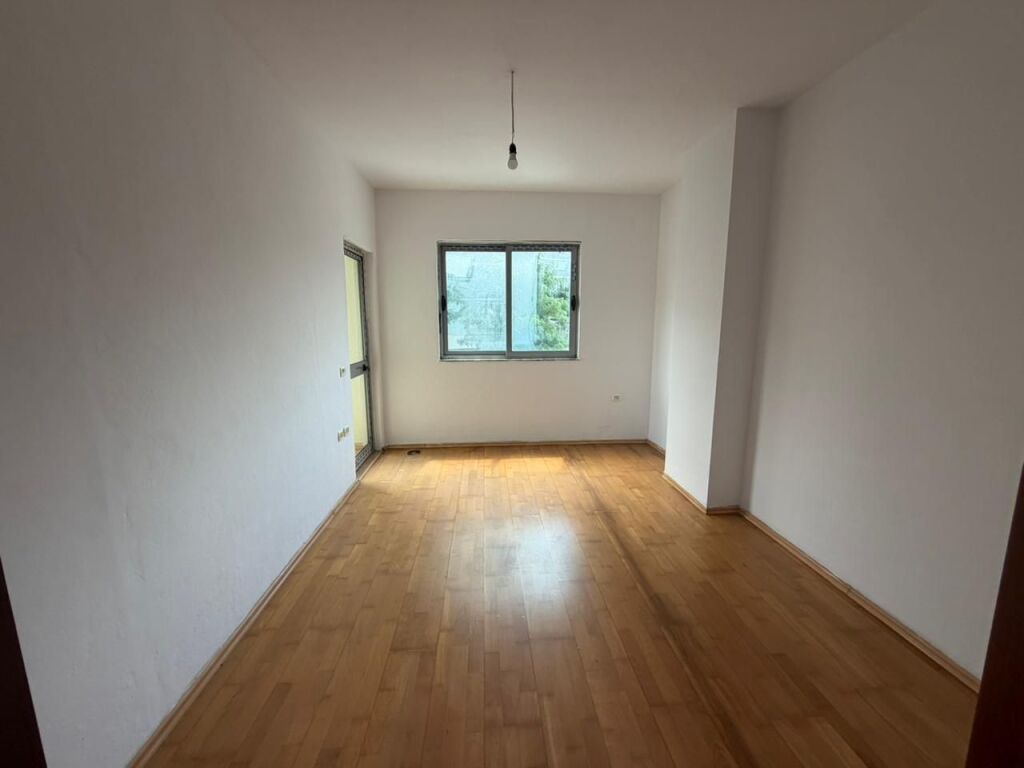 APARTAMENT 3+1+2 PËR SHITJE – Ne Fresk
