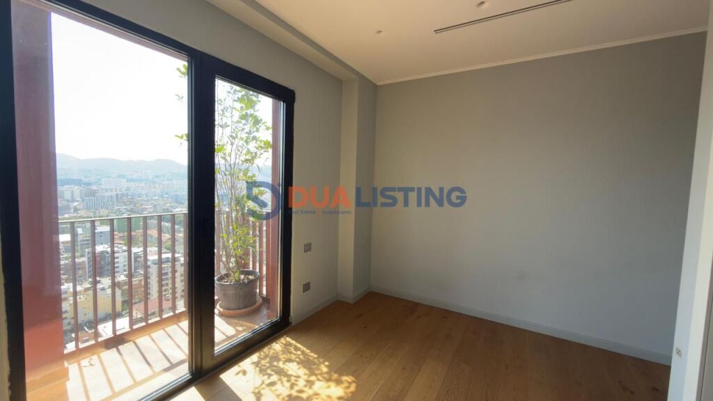 OFFICE SPACE FOR RENT + 🅿️ GARDEN BUILDING | 180 m²
