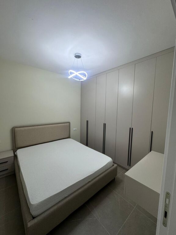LAPRAKE, APARTAMENT 1+1+ POST PARKIMI PER QIRA