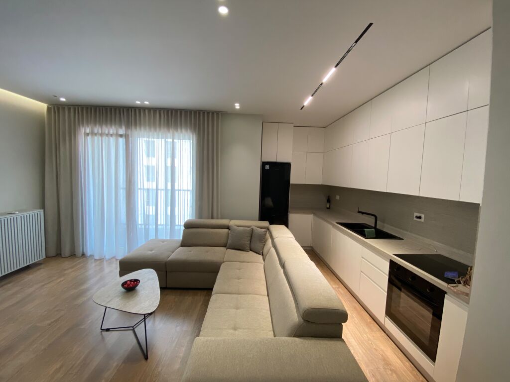 Apartament 2+1+2 tualete + Ballkon+ Post Parkingu,te perfshire, me qira.