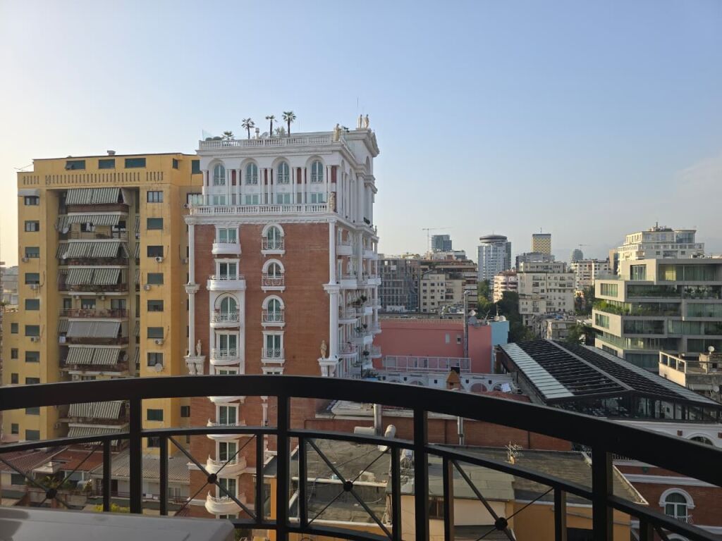 🏡 2+1 Apartment for Rent in Bllok
