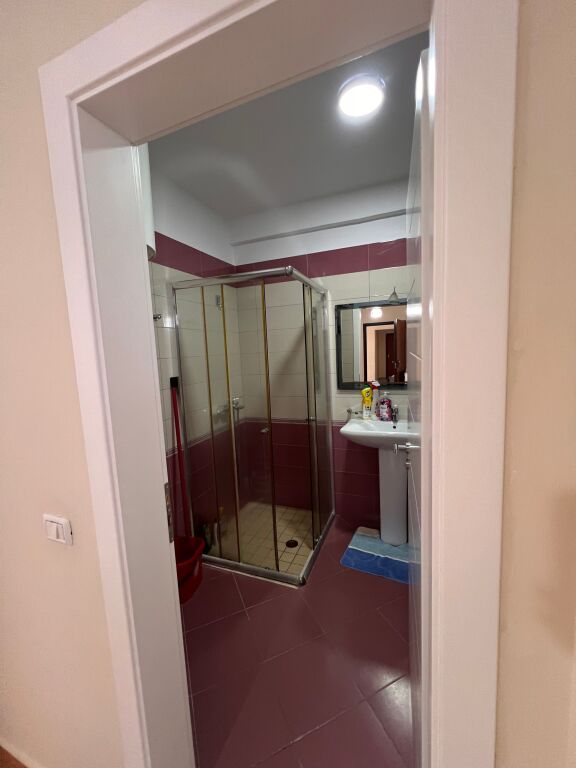 Affittasi 2+1+1 Yzberisht Boulevard 60.000 lek