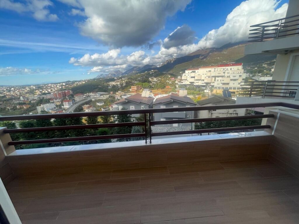 Apartment 2+1+parking in Farke