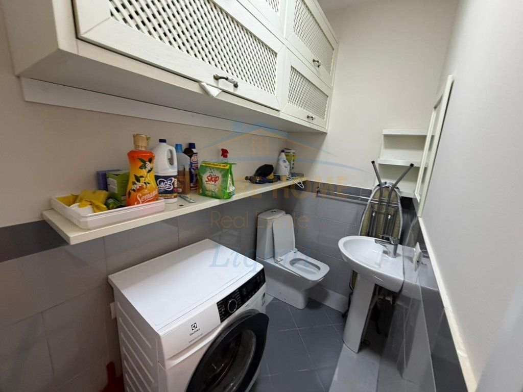 Shitet, Apartament 3+1, Residenca Kodra e Diellit 1, Tiranë.
