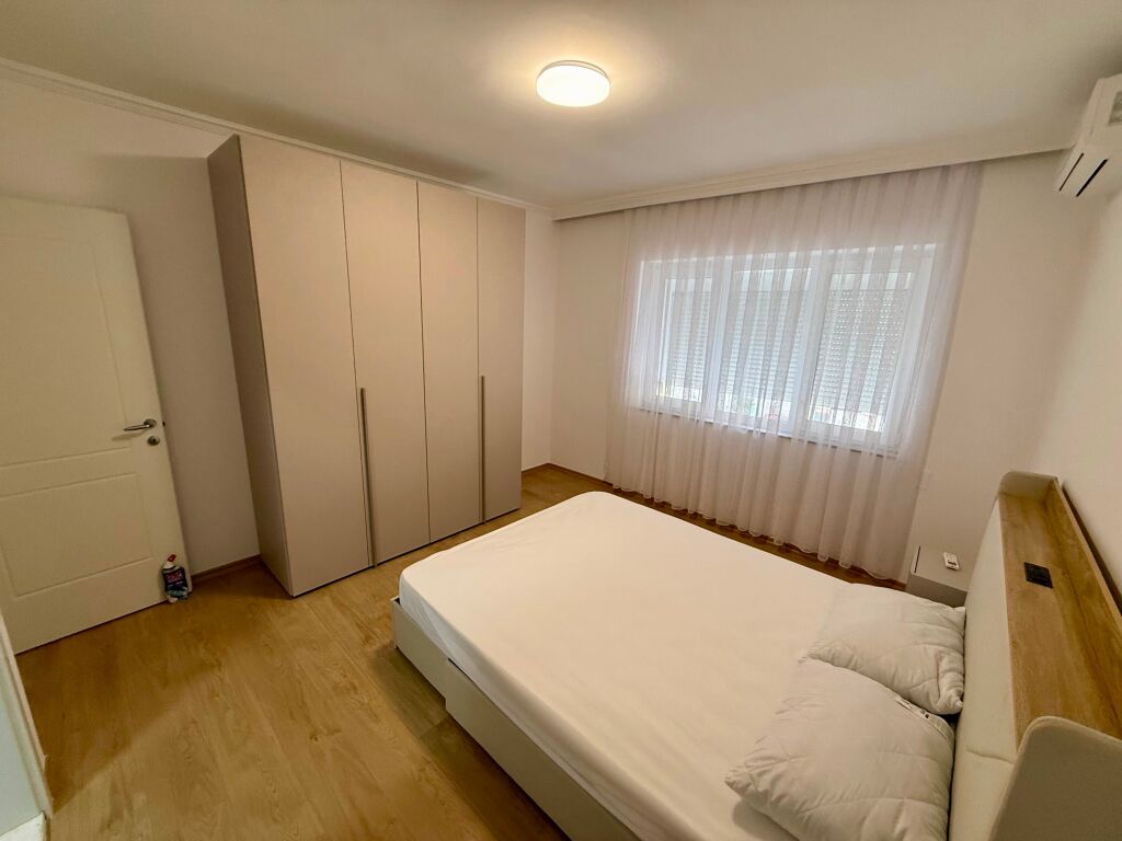 📣 AFFITTO SUPER Appartamento 2+1 con 2 Bagni 📍 Centro, Vicino al Mercato Nuovo ✨