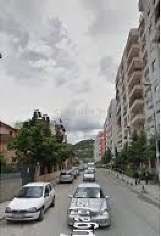 Qera, Apartament 1+1, Misto Mame
