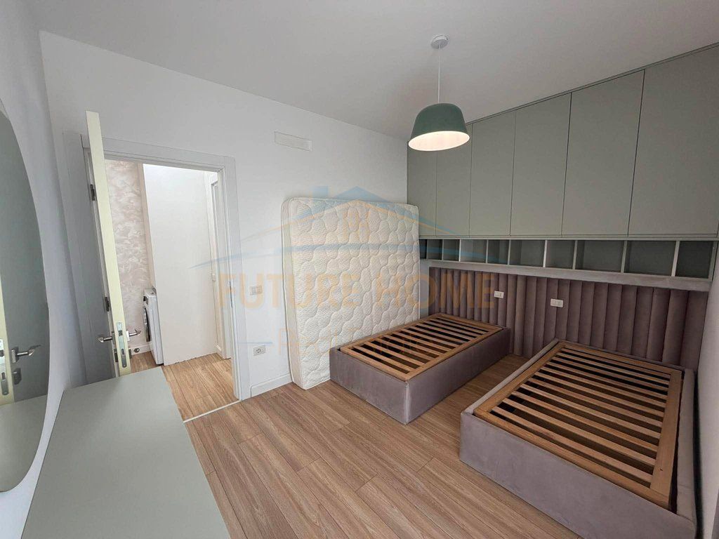 Shitet, Apartament 2+1+2 + Post Parkimi, Fiori di Bosco