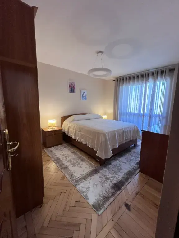 Qera | Apartament 2 + 1 | Rruga e Elbasanit | 600 €/muaj