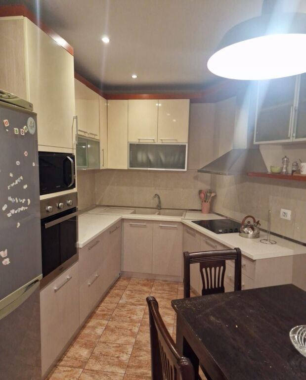 Rent | Apartament 2 + 1 | Rruga Fortuzi | 850 €/month