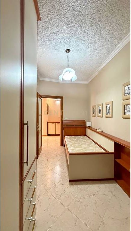 Apartament 2+1 me qira te Rruga e Kosovarve