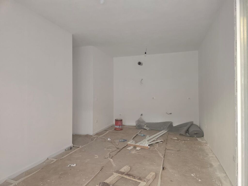 Apartament me Verande ne Univers City