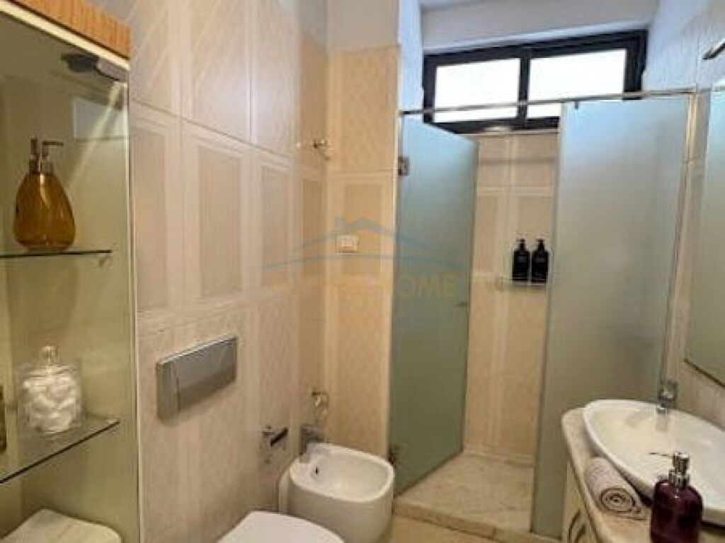 In vendita, Appartamento 3+1+2, Dritan Hoxha, Tirane