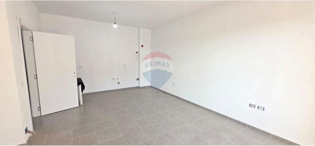 Appartamento - In Vendita - Villa L, Tirana(ID: 530561001-269)