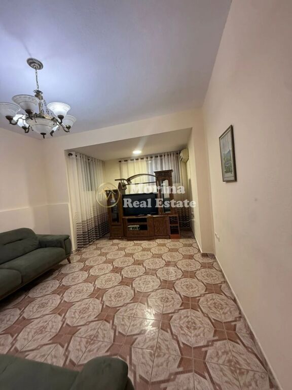 Qera | Apartament 2 + 1 | Rruga e Kavajës | 500 €/muaj