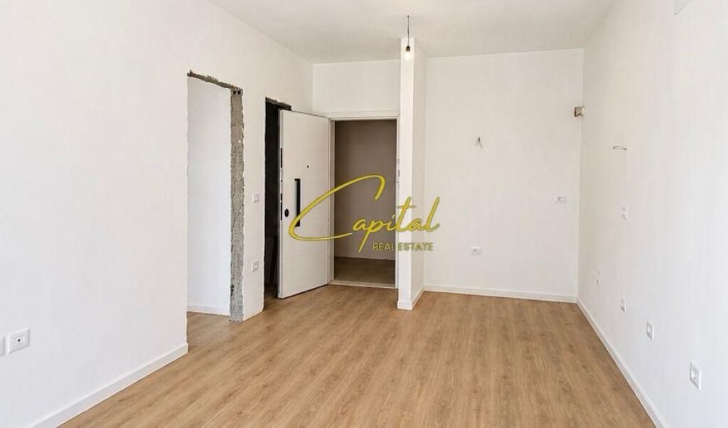 VENDESI APPARTAMENTO 1+1 COMPLESSO TIRANA ENTRY 97.000 EURO