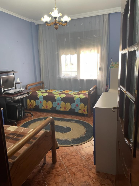 Apartament 2+1 me qera prane Zojes Se Keshillit te Mire