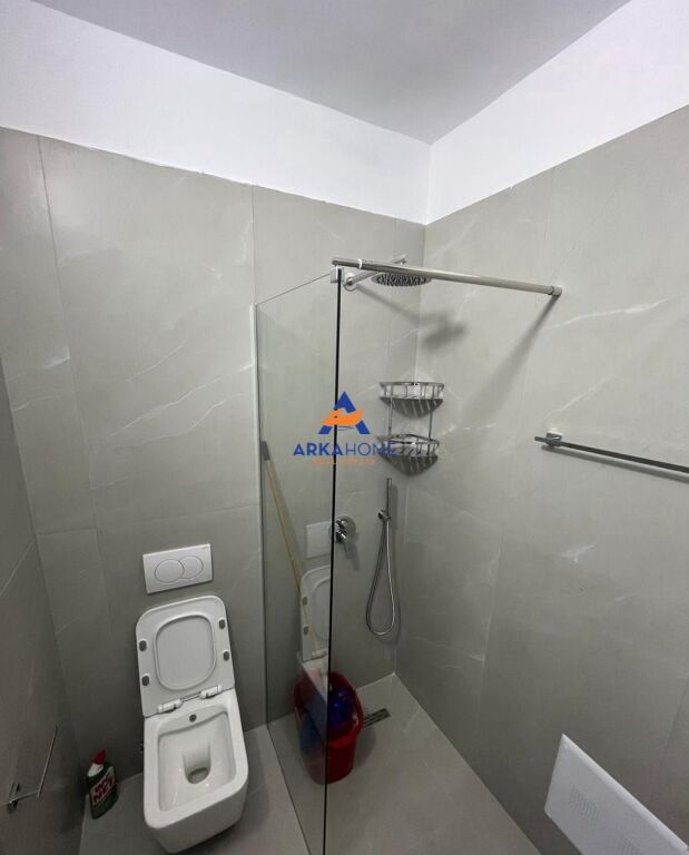 JEPET APARTMENT ME QERA 1+1+BALLKON "RRUGA SANDER PROSI" 58.000 LEKE